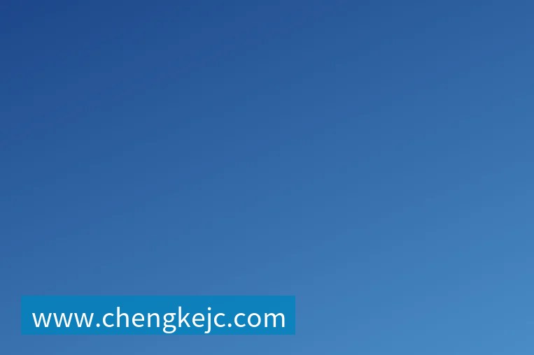 卡恩：如今皇马防守上有不足；他们清楚拜仁有多强，这很危险